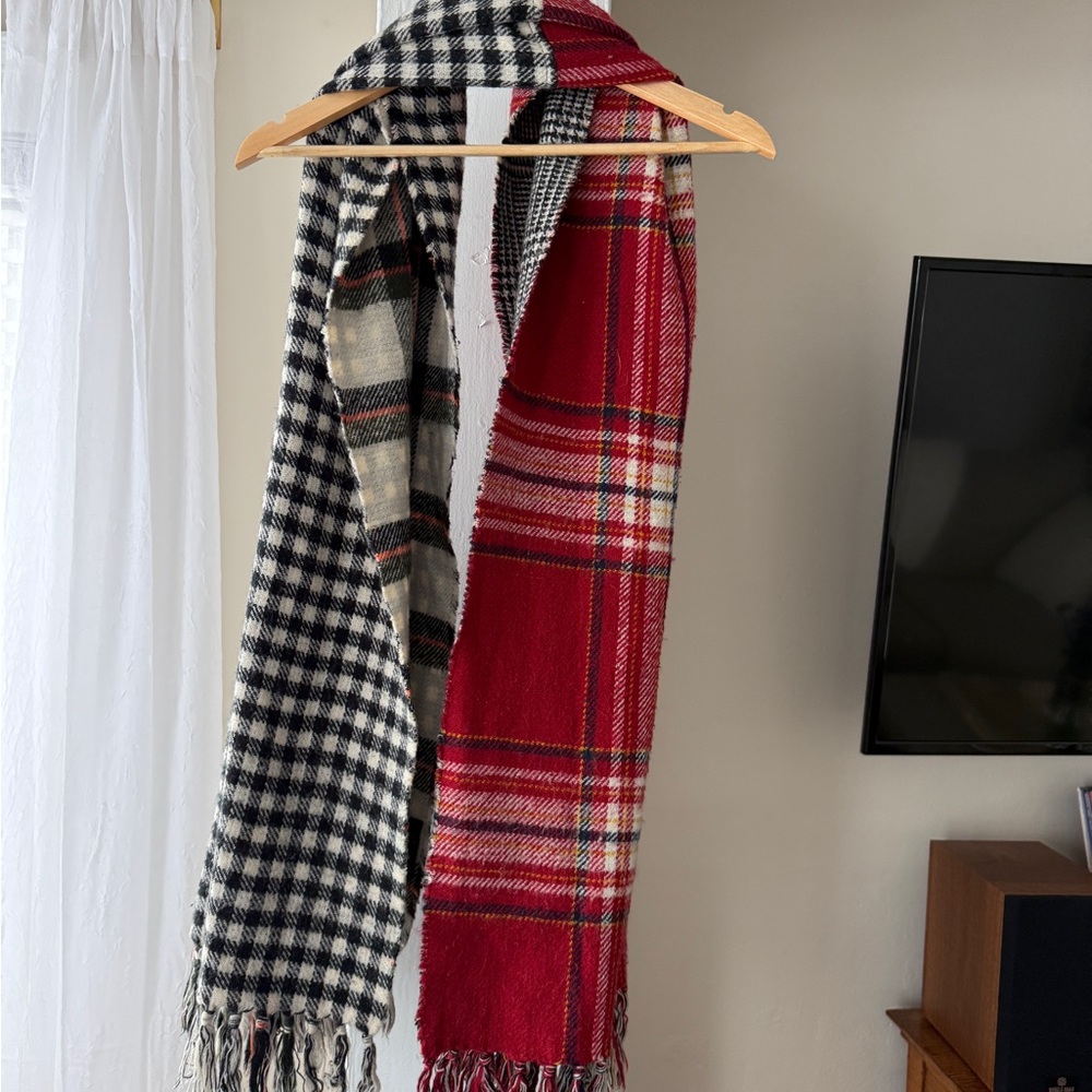 Steve Madden winter Scarf